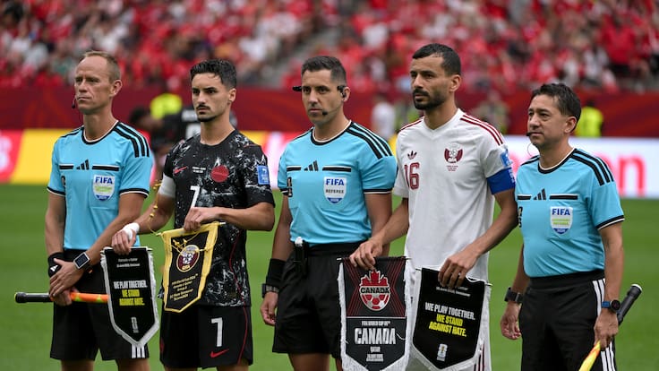 Árbitro chileno que dirigió en el Mundial adelanta el impacto de las nuevas reglas en nuestro fútbol: “Nos va a beneficiar”