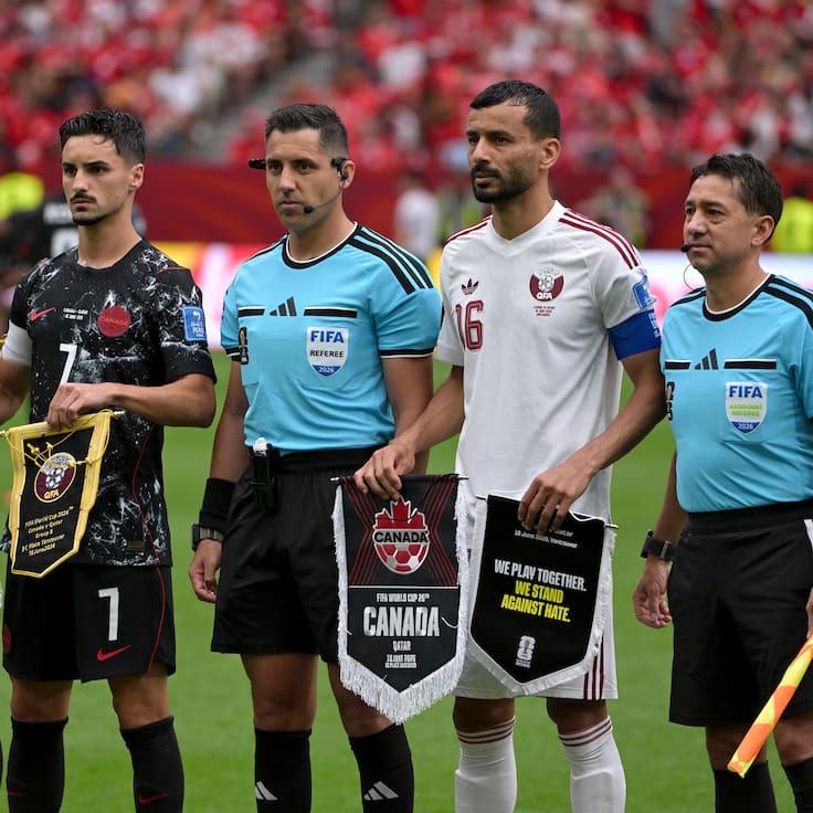 Árbitro chileno que dirigió en el Mundial adelanta el impacto de las nuevas reglas en nuestro fútbol: “Nos va a beneficiar”