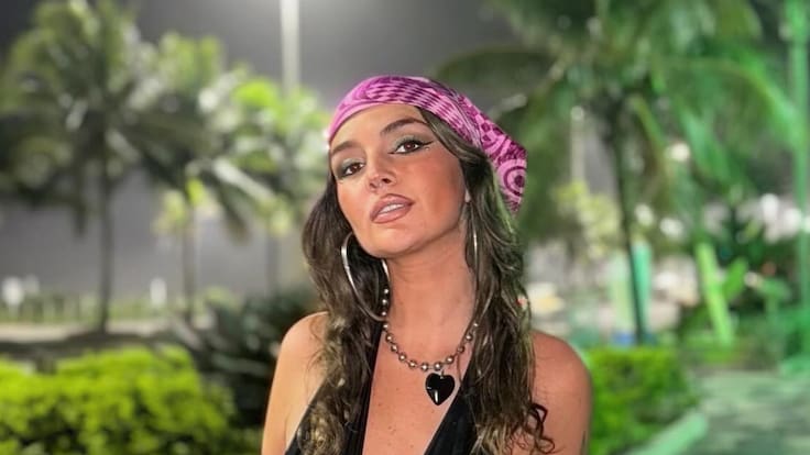 Conocida influencer chilena quedó inmovilizada luego de pararse y sentir un fuerte dolor en la espalda
