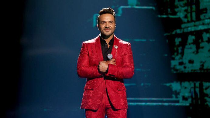 PREMIOS BILLBOARD DE LA MÚSICA LATINA 2020 -- Pictured: Luis Fonsi performs at the BB&T Center in Sunrise, FL on October 21, 2020 -- (Photo by: Alberto Tamargo/Telemundo/NBCU Photo Bank via Getty Images)
