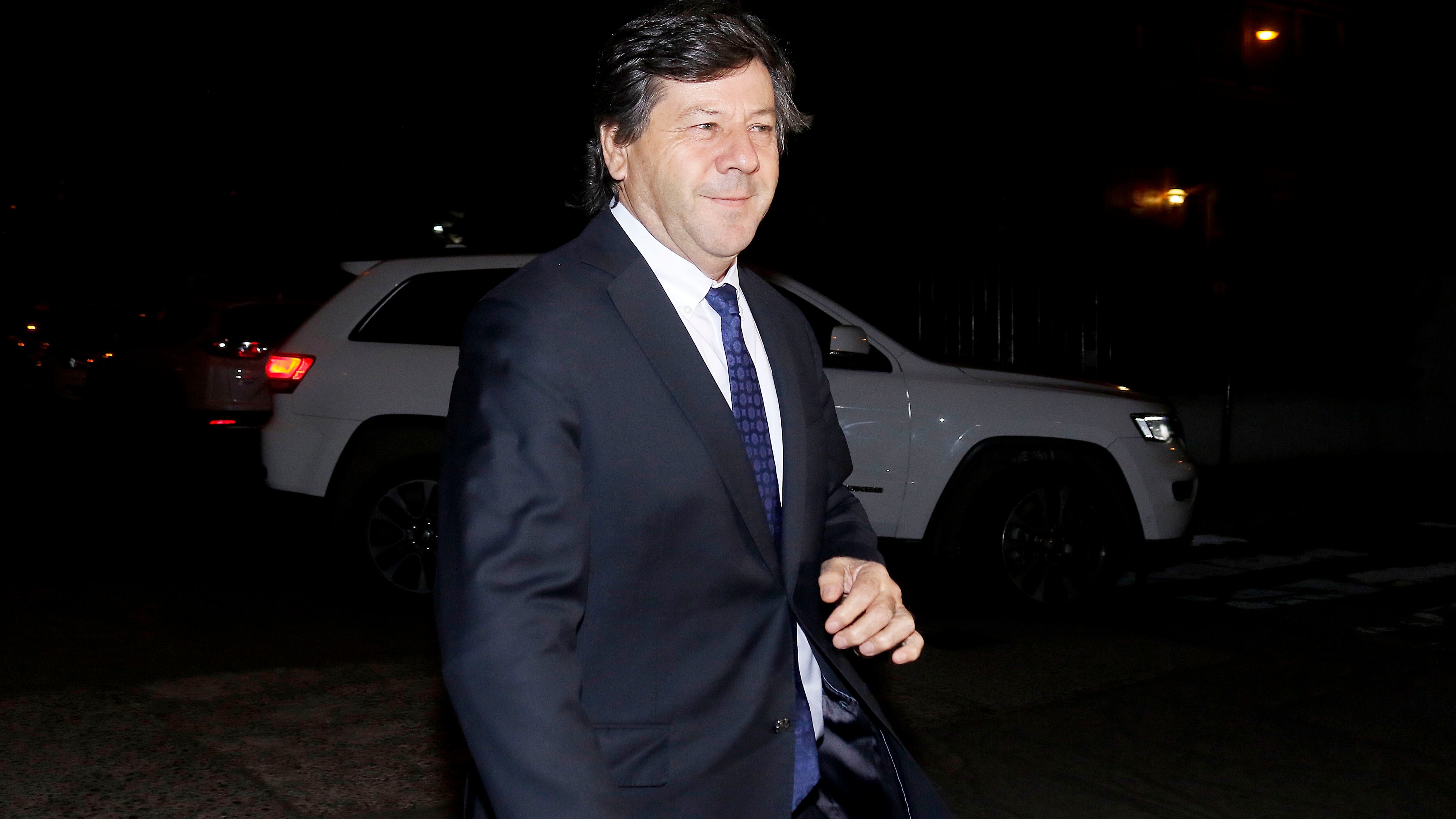 23 DE JULIO DE 2019/VALPARAISO
Juan Castro, llega hasta el Palacio Presidencial de Cerro Castillo, en donde senadores de los partidos de Chile Vamos sostienen una cena con el Presidente Sebastian PiÒera.

FOTO: LEONARDO RUBILAR CHANDIA/AGENCIAUNO