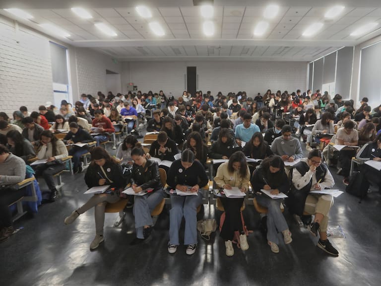 Estas son las carreras universitarias más saturadas en Chile, según un nuevo estudio