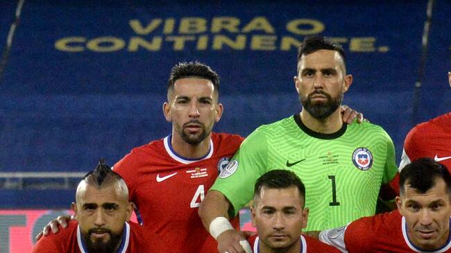 Claudio Bravo y Mauricio Isla