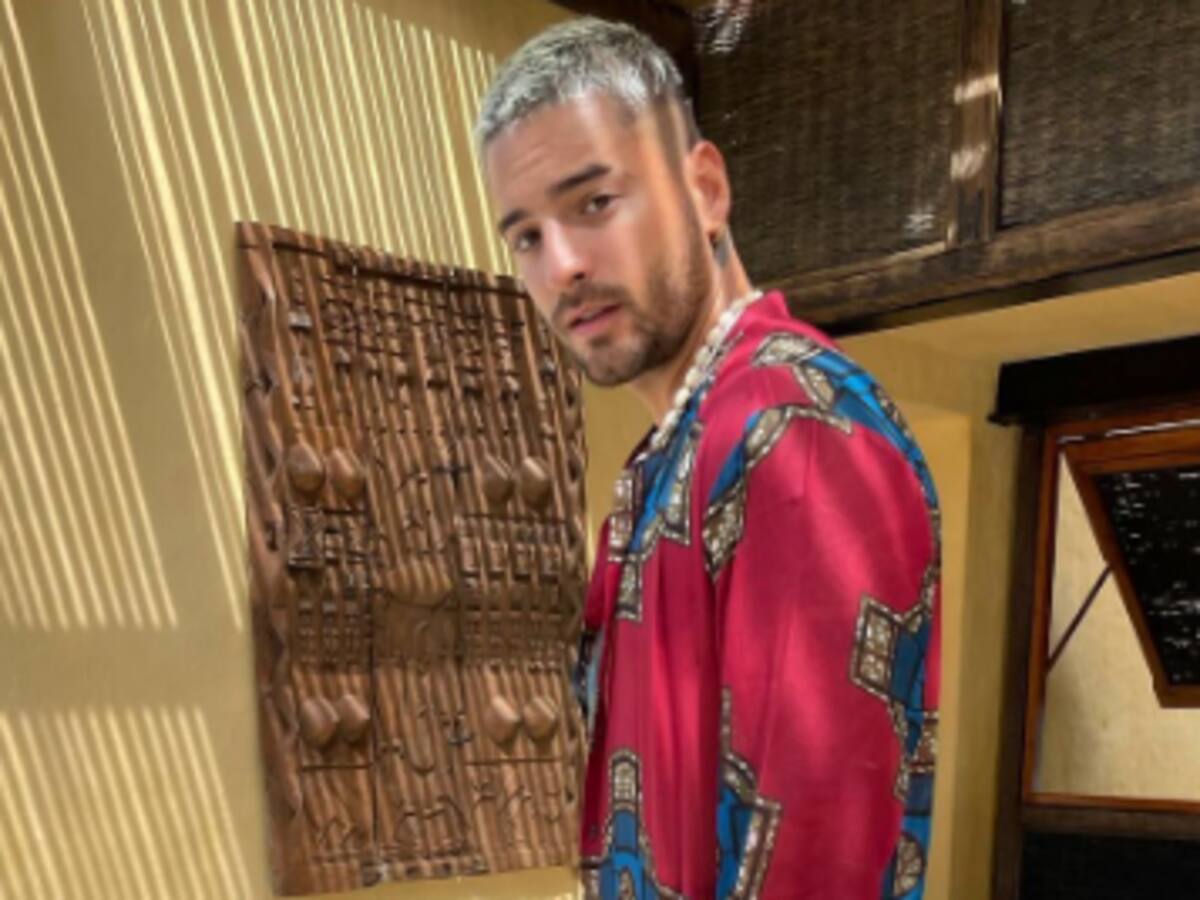 Maluma mostró su nuevo y lujoso auto en Instagram y lo compararon con el Ferrari negro de Maradona