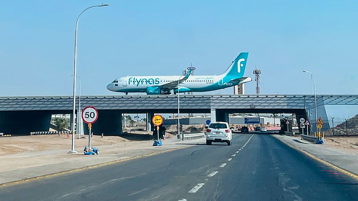 Ataque contra aeropuerto de Riad deja 12 muertos y más de 300 heridos en Arabia Saudí