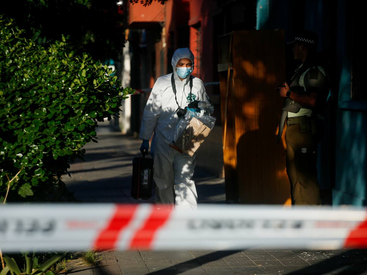Femicidio en Buin: mujer muere tras recibir disparo y su pareja está prófuga