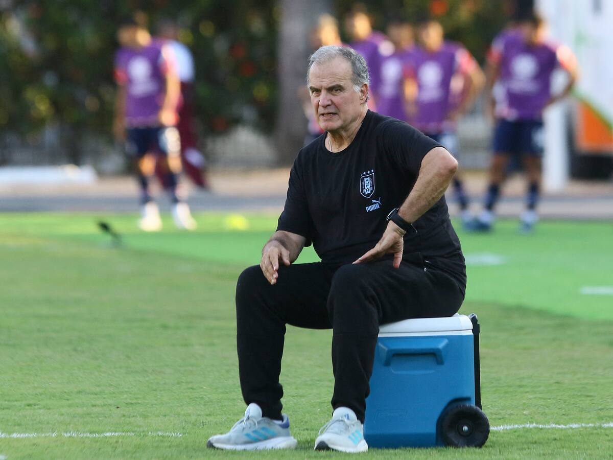Otra locura de Marcelo Bielsa: la drástica decisión que tomó tras la caída de Uruguay en el Preolímpico