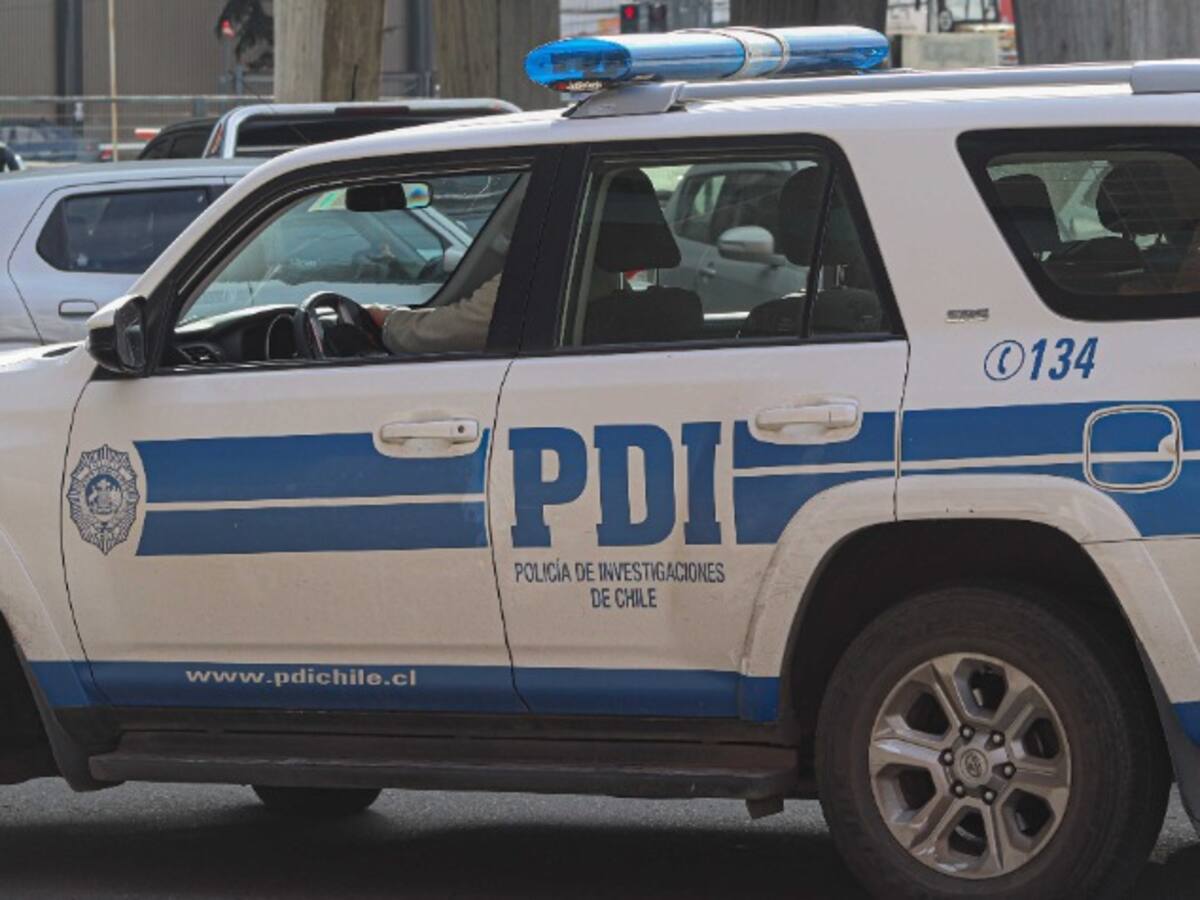 Detectives de la PDI repelen encerrona en Ñuñoa: antisociales llevaron a cabo el robo frente a un centro de salud para funcionarios policiales