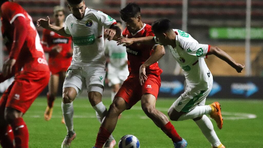 Programación fútbol chileno: ¿Qué partidos se juegan hoy, 10 de octubre, y quién transmite?