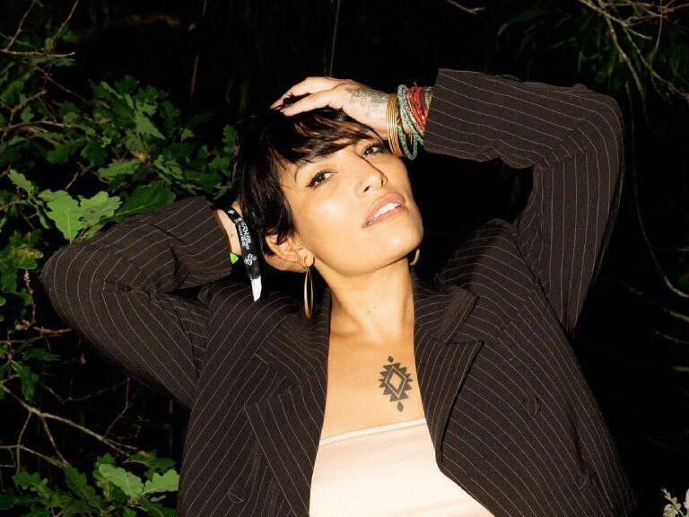 Ana Tijoux regresa a la escena musical con “Vida”, su primer álbum en 10 años: “Nuestra fuerza está en permanecer unidos”