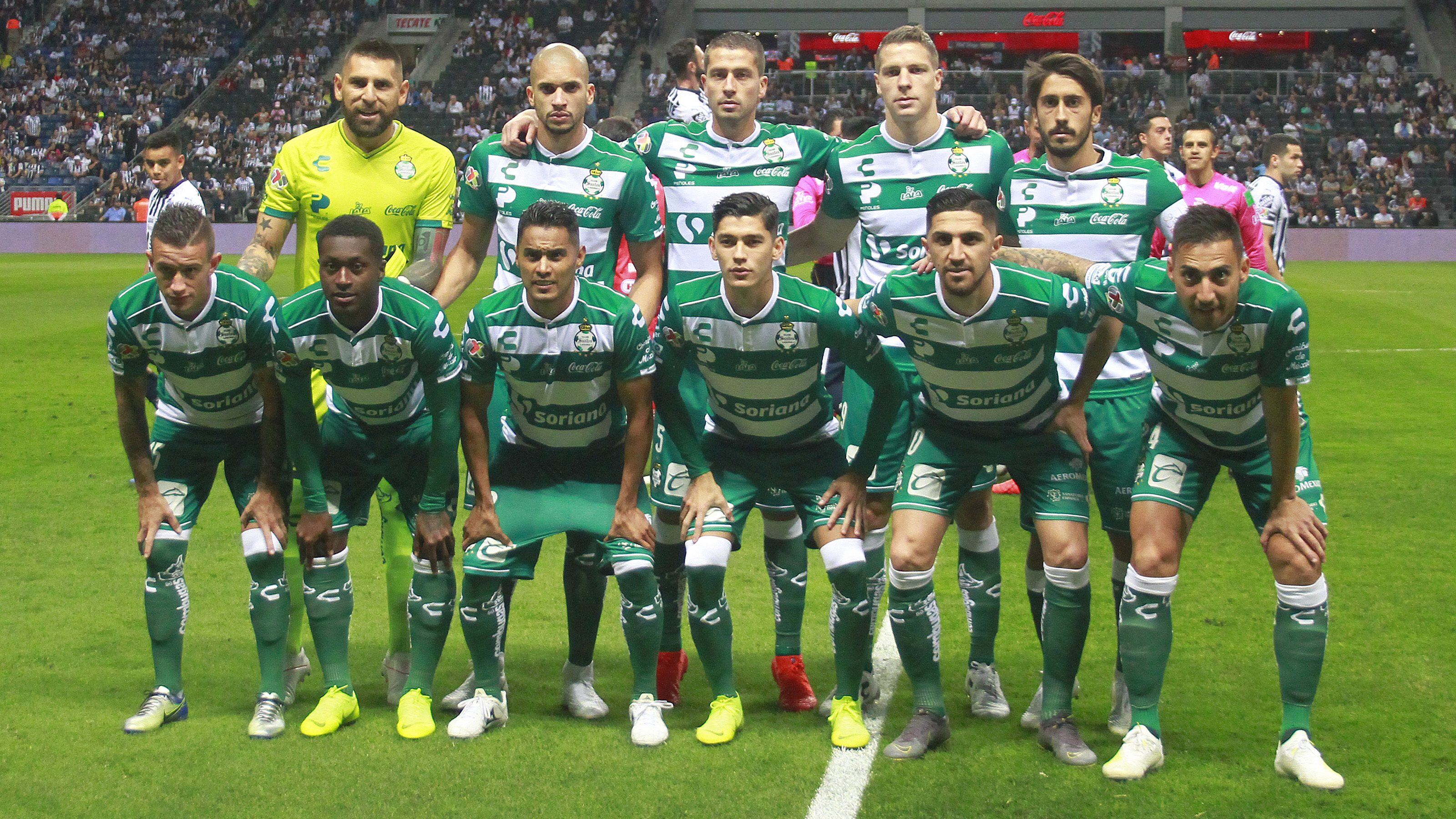 MONTERREY, MEXICO - ABRIL 14: Fotografia de grupo del equipo del Santos durante el juego de la jornada 14 del torneo Clausura 2019 de la Liga Bancomer MX en el estadio Bancomer BBVA el 14 de Abril de 2019 en Monterrey, Mexico FOTO: ANGEL CERVANTES/JAM MEDIA/AGENCIAUNO