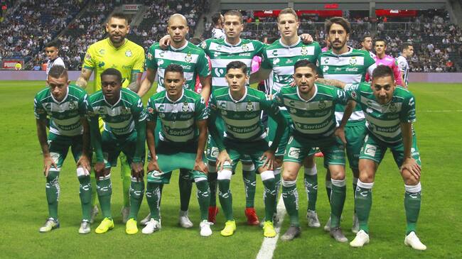 MONTERREY, MEXICO - ABRIL 14: Fotografia de grupo del equipo del Santos durante el juego de la jornada 14 del torneo Clausura 2019 de la Liga Bancomer MX en el estadio Bancomer BBVA el 14 de Abril de 2019 en Monterrey, Mexico FOTO: ANGEL CERVANTES/JAM MEDIA/AGENCIAUNO