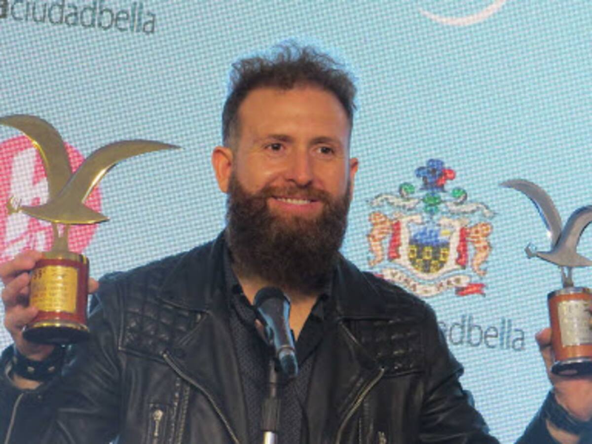 Se llevó todos los premios: así fue la primera vez del humorista Juan Pablo López en el Festival de Viña