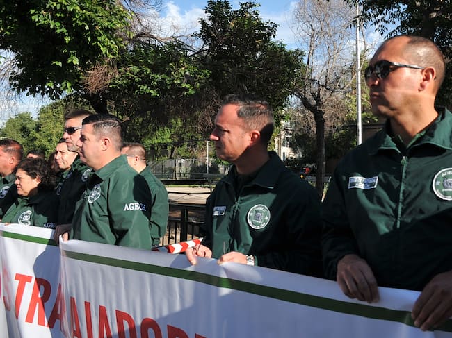 Movilización del personal de Gendarmería deChile a las afueras de Centro de Justicia por demandas y exigencias al Ministerio de Justicia y al Gobierno.