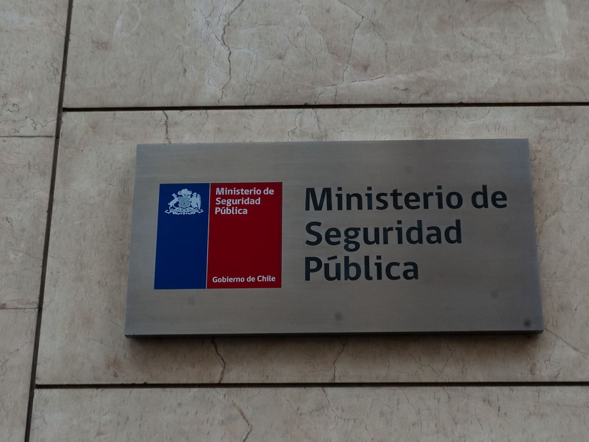 “Es inaceptable”: ofician al Ministerio de Seguridad Pública ante la falta de designación de jefe sucesor del plan Estadio Seguro