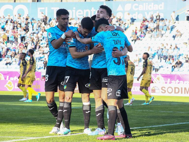 Tras salvarse del descenso solo por diferencia de goles, O’Higgins anuncia la salida de su gerente técnico