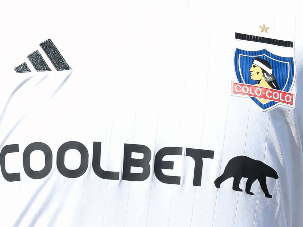 Colo Colo presenta su nueva camiseta para la temporada 2024
