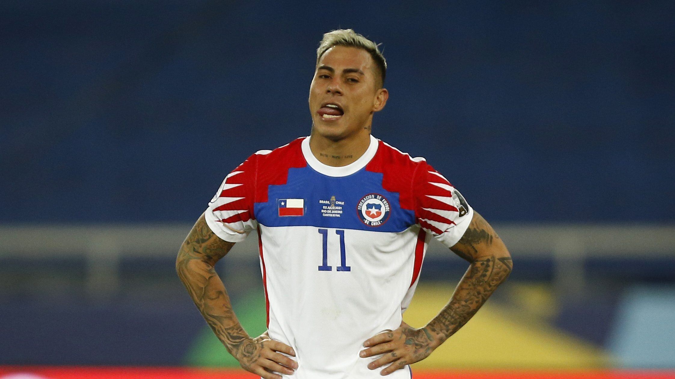 RIO DE JANEIRO, BRAZIL - JULY 02: Eduardo Vargas of Chile  reacts during a quarterfinal match between Brazil and Chile as part of Copa America Brazil 2021 at Estadio Olímpico Nilton Santos on July 02, 2021 in Rio de Janeiro, Brazil. (Photo by Wagner Meier/Getty Images)