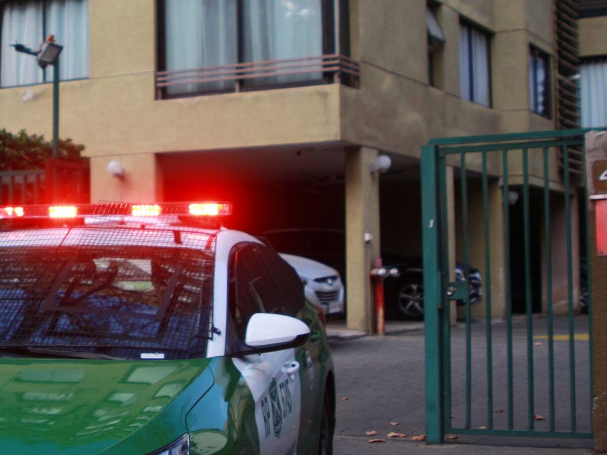 ¡Otra fiesta clandestina! Cumpleaños terminó con 12 detenidos en medio del toque de queda en Las Condes