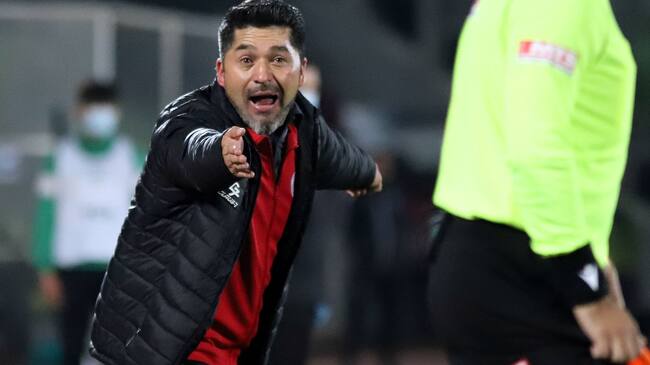 Jonathan Orellana, DT de San Felipe: "Jugar ante la UC es una gran oportunidad para ratificar el buen trabajo que estamos haciendo"