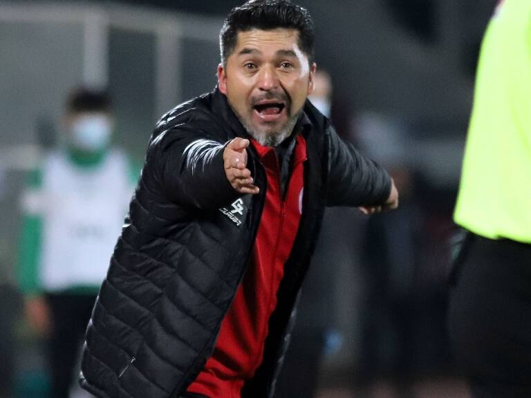 Jonathan Orellana, DT de San Felipe: "Jugar ante la UC es una gran oportunidad para ratificar el buen trabajo que estamos haciendo"