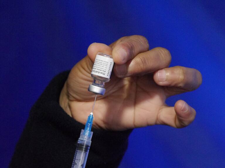 Ministro de salud sobre vacuna obligatoria: «No podemos obligar a las personas a vacunarse»