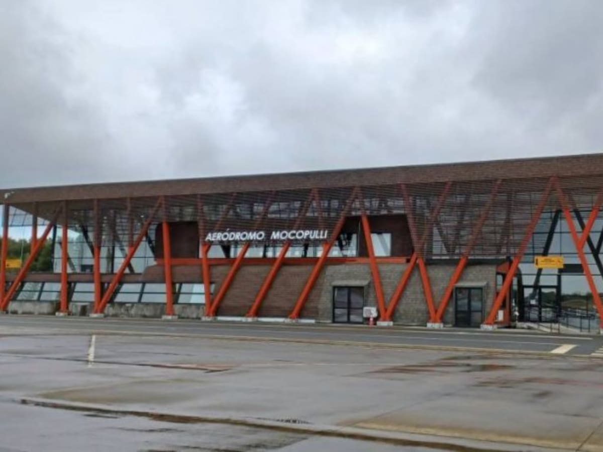 Alarma en Chiloé: detienen a mujer por falso aviso de bomba en aeropuerto de Mocopulli