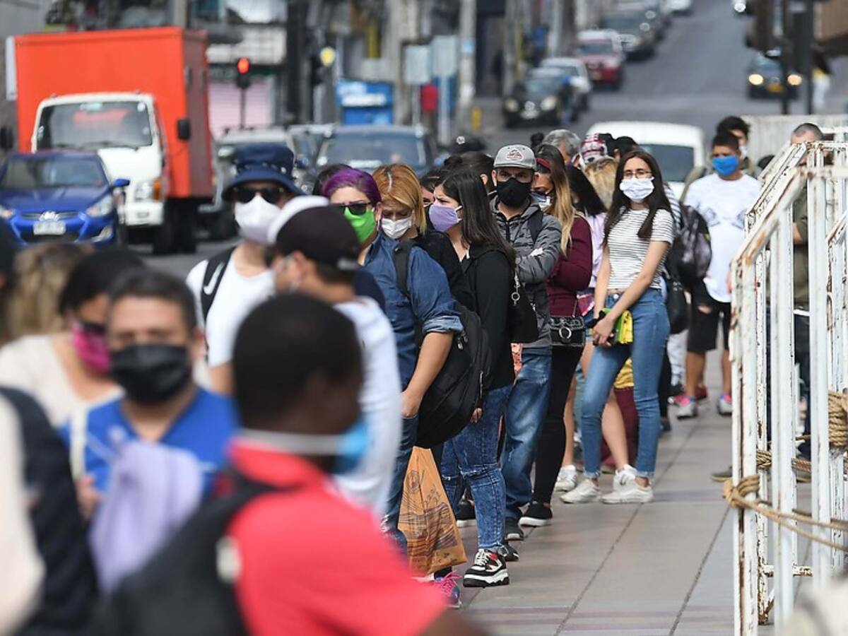 Cadem: 57% cree que aumento de casos de coronavirus se debe a que las personas no respetan medidas sanitarias