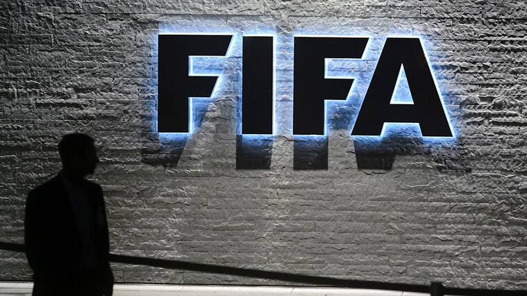 FIFA prohibiría a los clubes ingleses jugar con futbolistas no cedidos a la eliminatoria