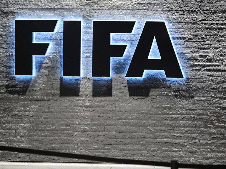 FIFA prohibiría a los clubes ingleses jugar con futbolistas no cedidos a la eliminatoria