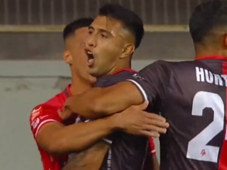 Deportes Antofagasta golea a San Marcos de Arica y se instala como escolta de San Luis en la Primera B