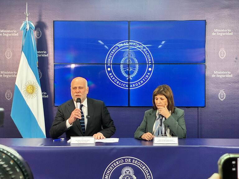 “Fue una expresión de barbarie”: Ministro del Interior cuestiona que solo haya hinchas de la U detenidos en Argentina tras incidentes en Avellaneda