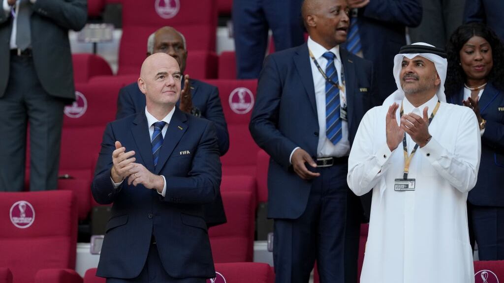 Parlamento Europeo cuestiona organización de Qatar 2022: "FIFA ha dañado gravemente la integridad del fútbol"