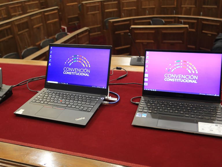 Empresa que produjo la Convención Constitucional descartó su vínculo con problemas técnicos y logísticos