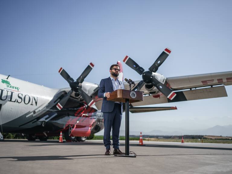 Nuevo avión Hércules C-130 que combatirá los incendios en Chile.