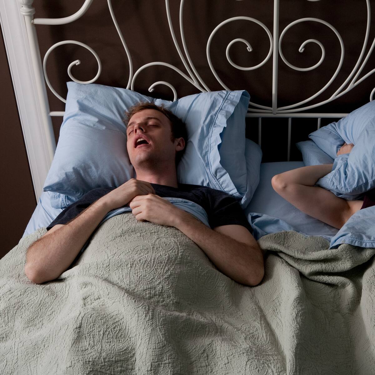 ¿Tu pareja te roba las sábanas? Descubre el “Método Escandinavo”, la tendencia viral para dormir mejor sin separarse