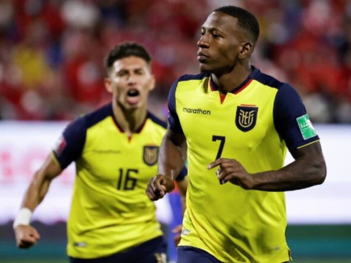 Prensa ecuatoriana se desató tras la victoria en Santiago: «Tumbamos a Chile y quedamos a un paso del Mundial»