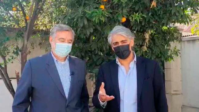 El senador Alejandro Guillier junto a Marco Enríquez-Ominami, fundador del Partido Progresista. Foto: PRO