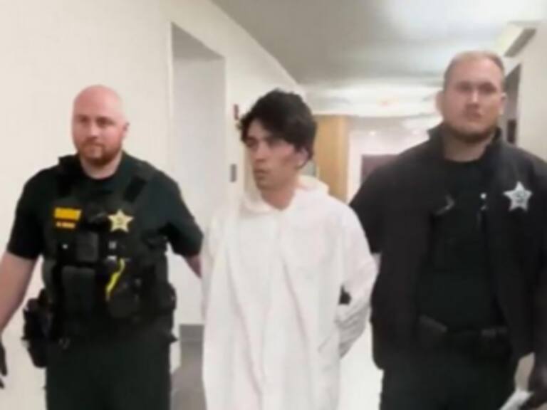 Autoridades de Estados Unidos detienen a chileno que asesinó a hombre con un extintor