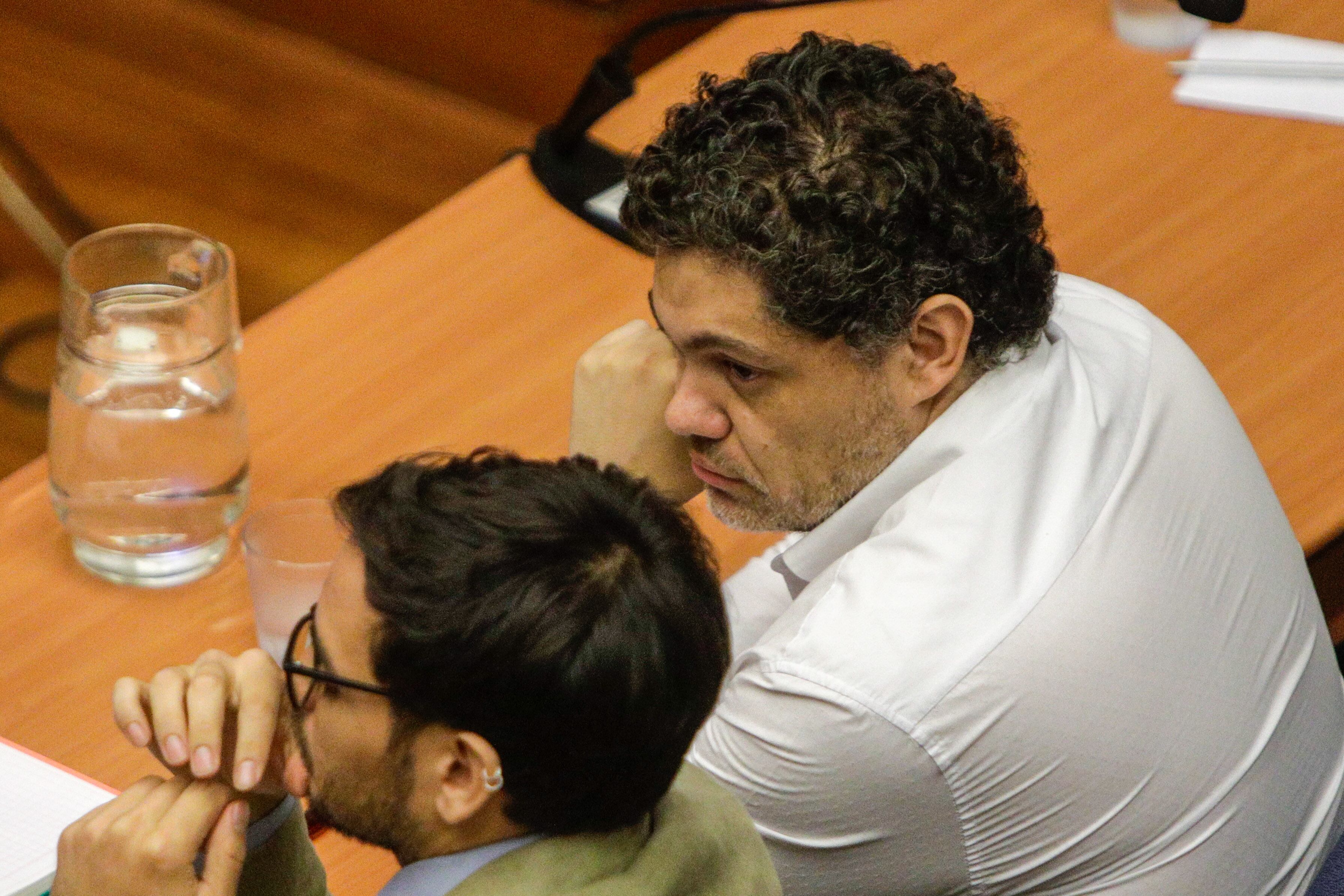 03 DE FEBRERO 2026 / SANTIAGO
Alberto Larraín es visto durante la cuarta jornada del control de detención a los imputados por el caso ProCultura en el Centro de Justicia.
FOTO: LUKAS SOLIS / AGENCIAUNO