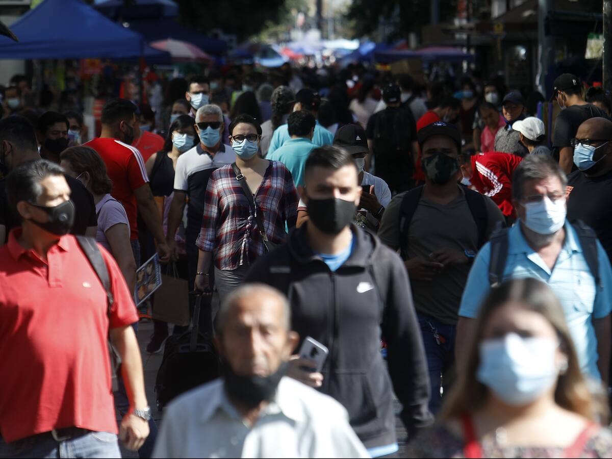 Estas son las 21 comunas que este lunes pasan a fase de Preparación en la Región Metropolitana