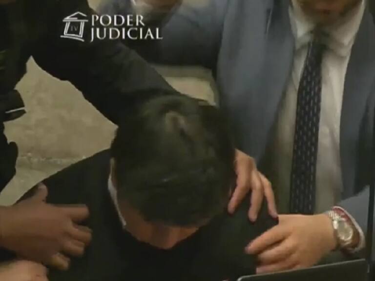 ¡Se desvaneció en medio de la audiencia! El tenso momento que vivió Manuel Monsalve en la lectura de sus medidas cautelares