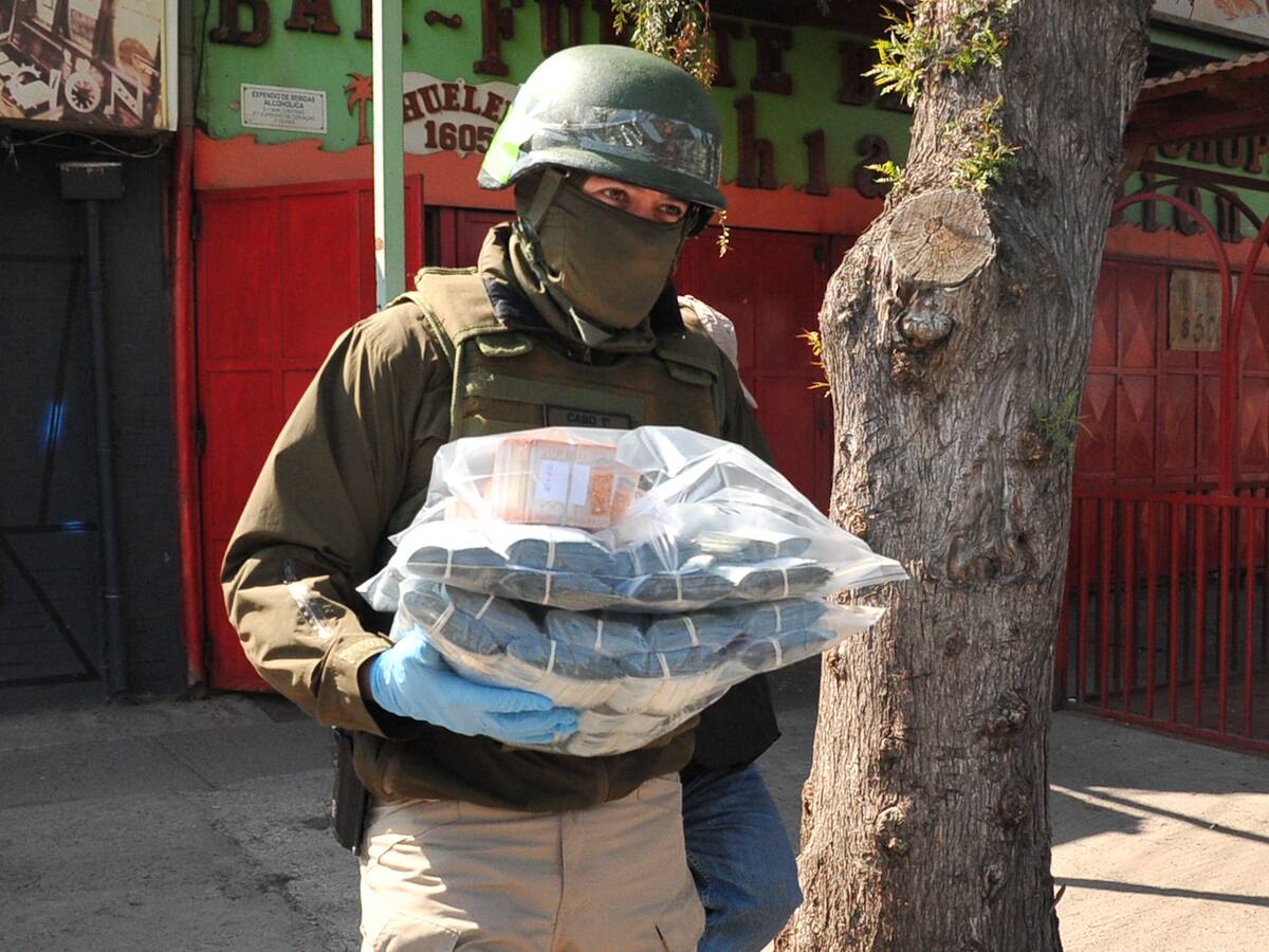 Robo a Brinks en Rancagua: encuentran parte de dinero robado durante allanamientos en región Metropolitana