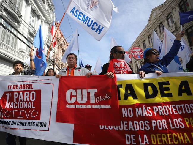 Este es el nuevo monto del sueldo mínimo en Chile que exigirá la CUT al término del gobierno de Boric