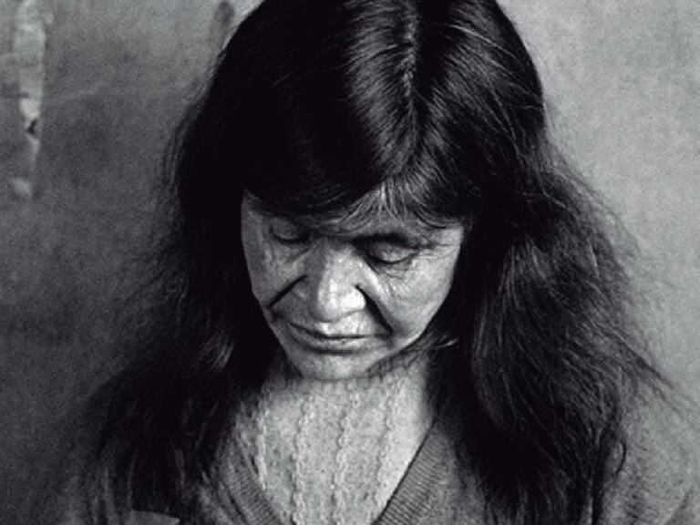 A los 85 años murió Ester Edén Wellington, una de las últimas mujeres hablantes kawésqar