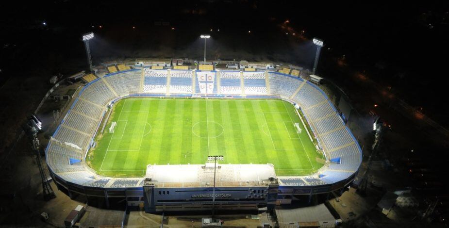 Trabajadores que sufrieron accidente en el estadio San Carlos reciben el alta médica