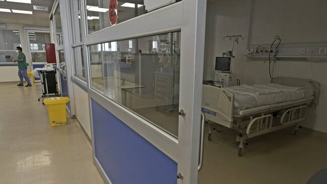 05 de Agosto de 2021 / IQUIQUEUna disminución de casos positivos por Covid-19, se registra en las salas UCI del hospital regional de Iquique.
En la imagen, una sala vacía.
FOTO: CRISTIAN VIVERO BOORNES/AGENCIAUNO