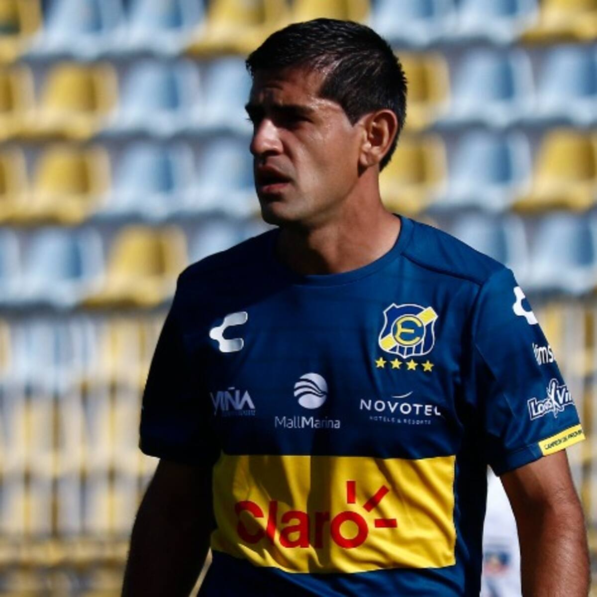 Tras polémica con Julio Barroso: Everton confirma que otro exjugador asumirá como DT ante Coquimbo Unido