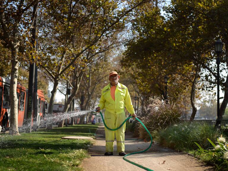 40 horas: cómo funcionará la primera reducción de la jornada laboral en Chile y qué es lo que no podrá hacer el empleador