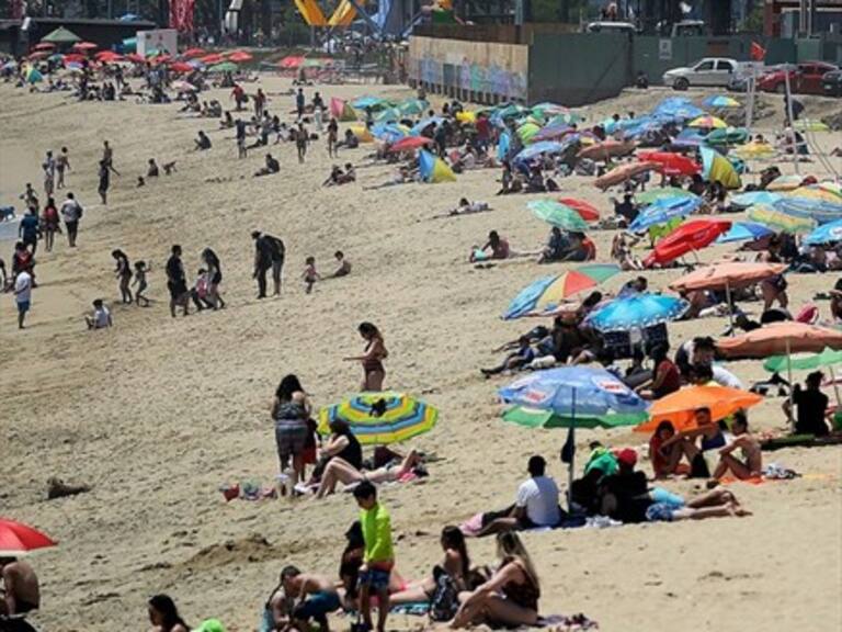 Activa Research: disminuye cantidad de chilenos que saldrá de vacaciones en el verano